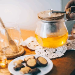 Wood Pull-up Tea Maker Teaor, 450/700mL 12 Wood Pull-up Tea Maker Teaor, 450/700mL -Hario Europe 20191212 TAR 3542web