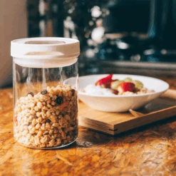 Airtight Canister 12 Airtight Canister -Hario Europe 20200402 TAR 4604web