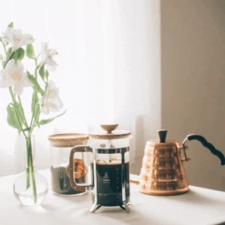 Coffee Press Olive Wood 11 Coffee Press Olive Wood -Hario Europe 20201217 TAR 9151