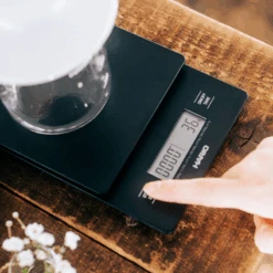 V60 Drip Scale -Hario Europe 20210303 TAR 1196web