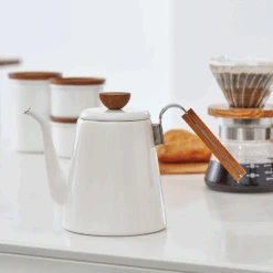 Coffee Pour Over Brewing Kettle Bona, 800mL, White Enamel -Hario Europe BDK 80 W web08