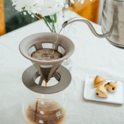 Baton Dripper Cafeor, 01/02 Size 13 Baton Dripper Cafeor, 01/02 Size -Hario Europe BT CFOD 02 web02 914d047c e4af 4090 a841 e943be09871f