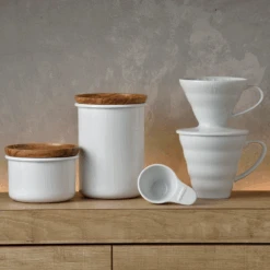 V60 Ceramic Mug Cup -Hario Europe CMC 300 W web03