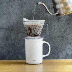 Stainless Thermal Mug With Ceramic Coating, 350/470mL 23 Stainless Thermal Mug With Ceramic Coating, 350/470mL -Hario Europe CMG 470 web03 5db7d2f1 0cca 43c5 a22d 3a0827c7182f