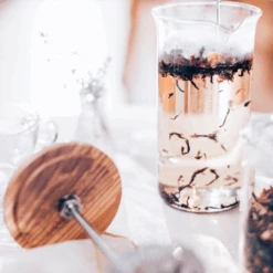 Wood Tea & Coffee Press, 300/600mL 11 Wood Tea & Coffee Press, 300/600mL -Hario Europe TAR 6347web