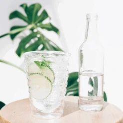 Double-Walled V60 Coffee Glass, 300/450mL 10 Double-Walled V60 Coffee Glass, 300/450mL -Hario Europe TAR 9292web