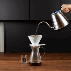 V60 One Pour Dripper MUGEN, 02 Size -Hario Europe VDMU 02 CW 1237web