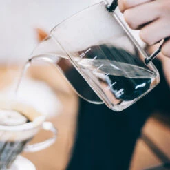 V60 Drip Kettle Air 9 V60 Drip Kettle Air -Hario Europe VKA 35 TB image4