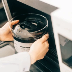 Microwave Glass Rice Cooker Black -Hario Europe XRCN 2 B web04